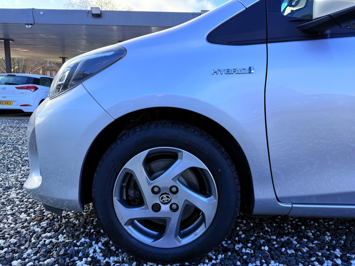 Used Toyota Yaris for sale - 77230514: Photo 25