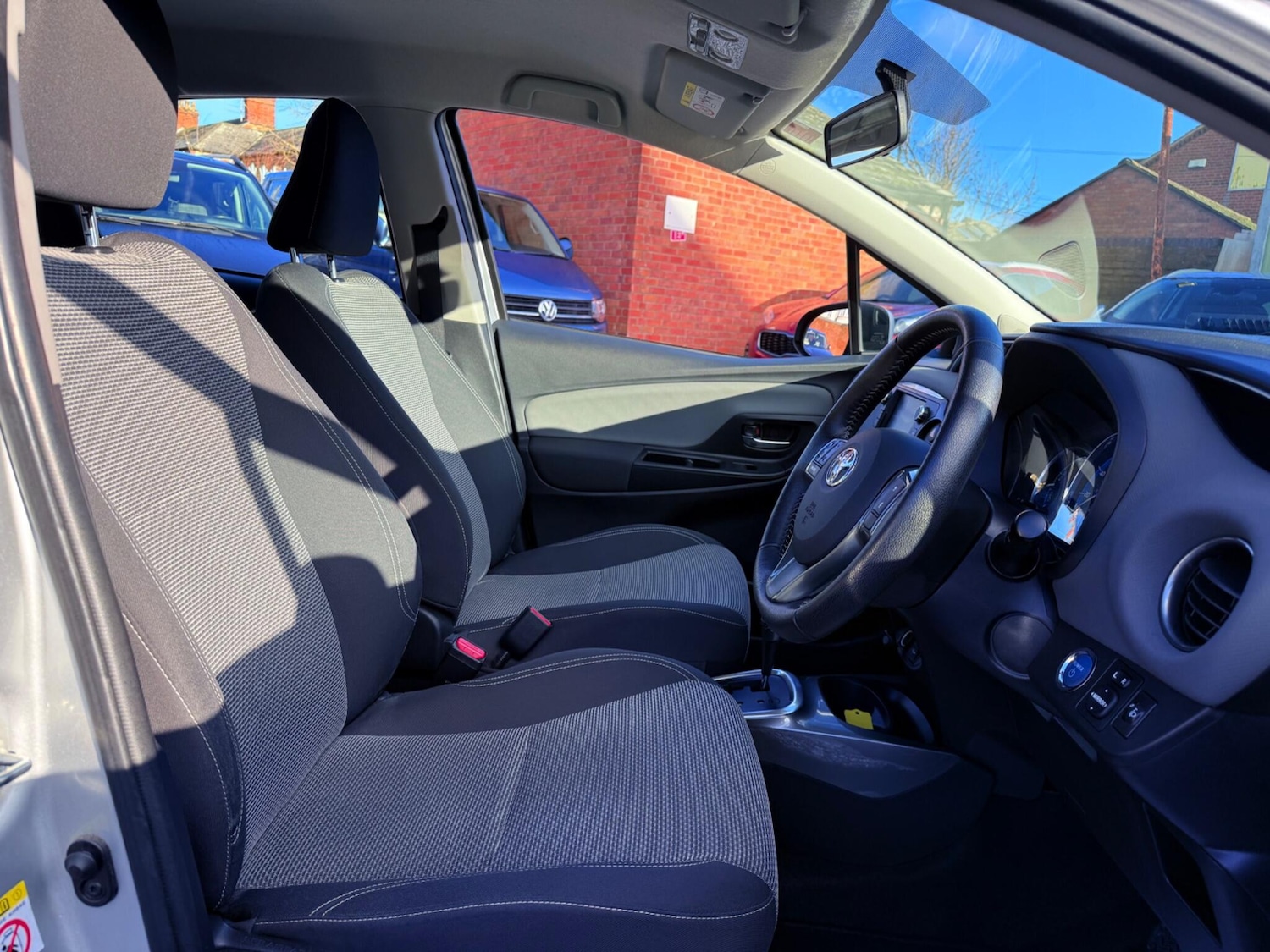 Used Toyota Yaris for sale - 77230514: Photo 29