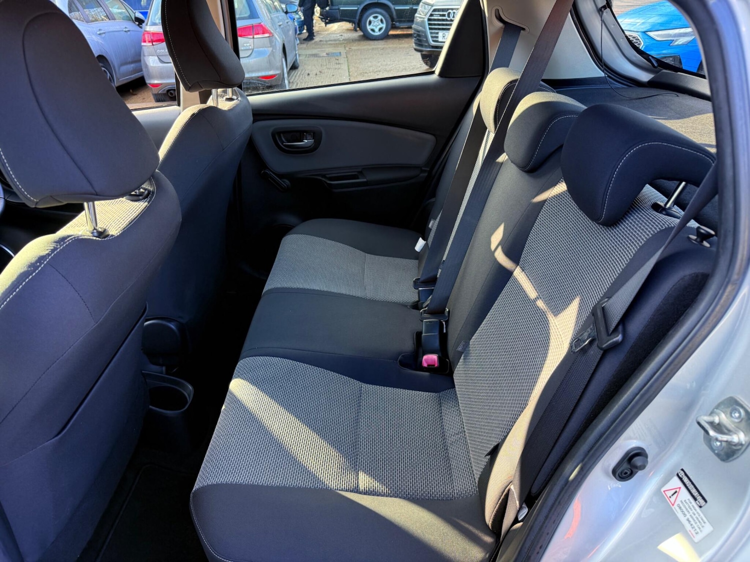 Used Toyota Yaris for sale - 77230514: Photo 36