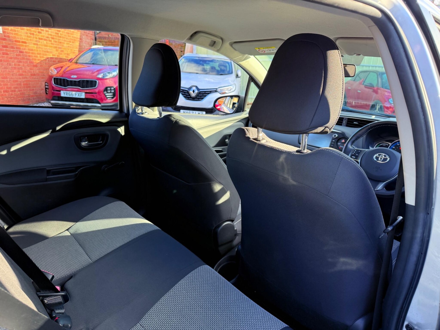 Used Toyota Yaris for sale - 77230514: Photo 41