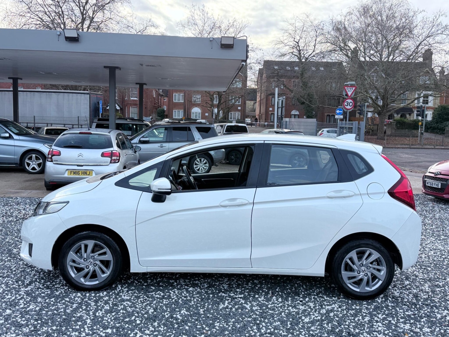 Used Honda Jazz 2016 for sale - 76865242: Photo 10