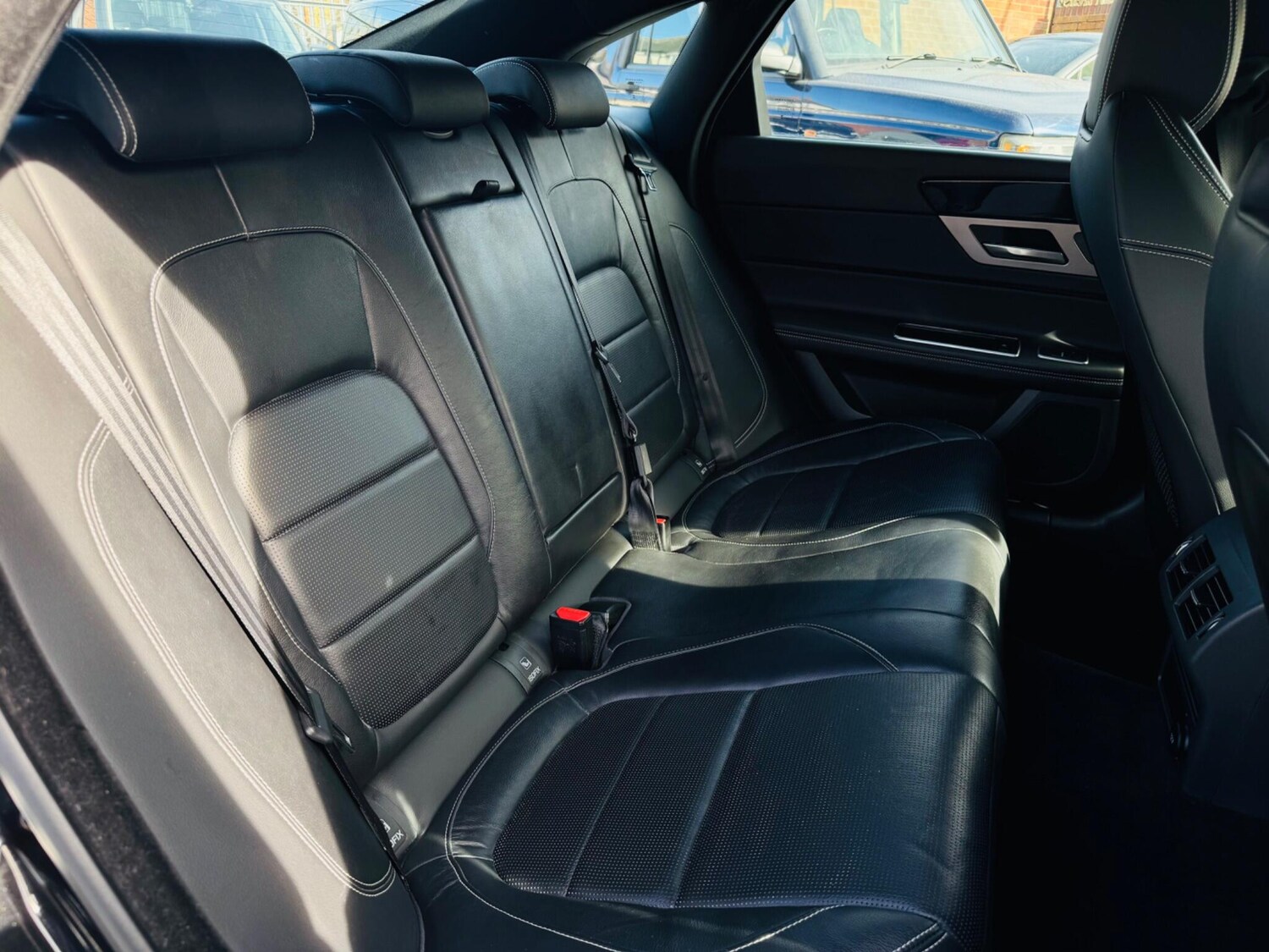 Used Jaguar XF 2017 for sale - 77838737: Photo 32