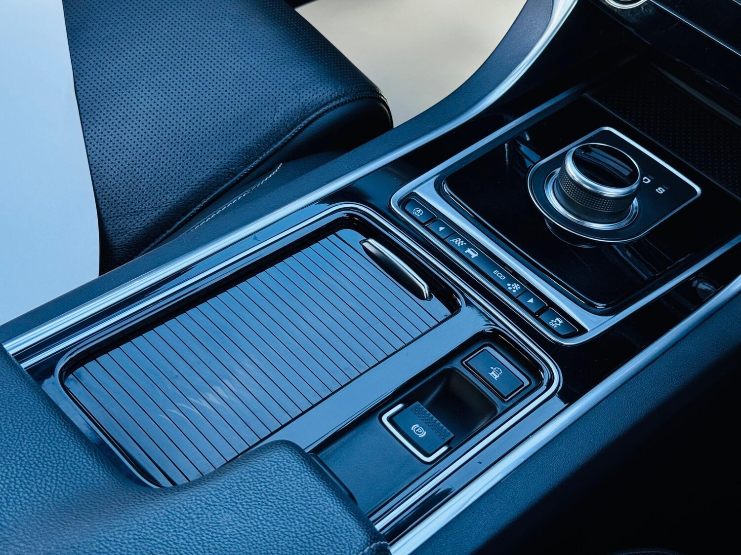 Used Jaguar XF 2017 for sale - 77838737: Photo 72