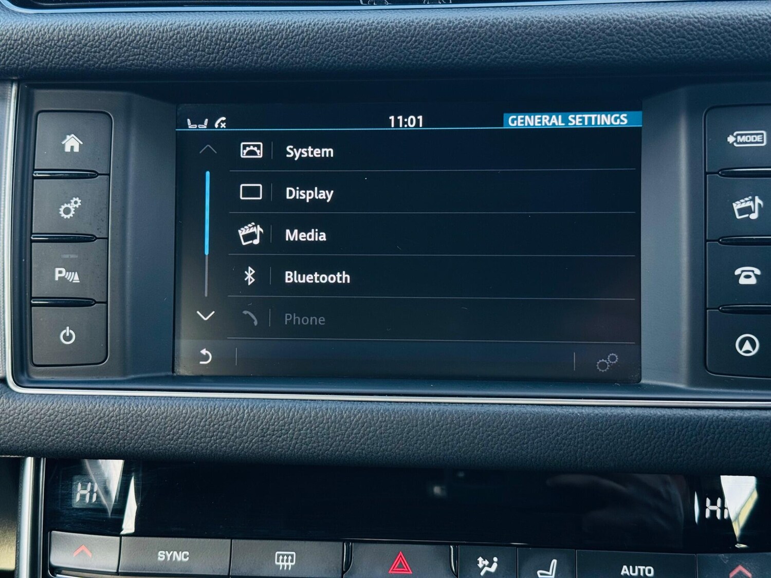 Used Jaguar XF 2017 for sale - 77838737: Photo 86