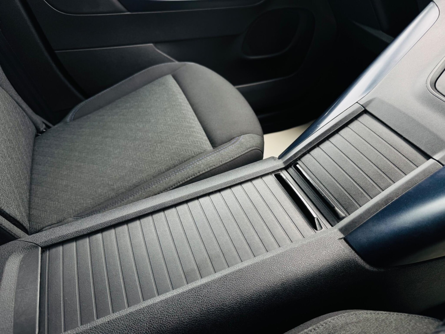 Used Peugeot Rifter 2019 for sale - 77537367: Photo 69