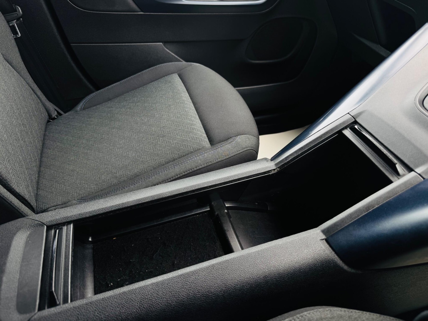 Used Peugeot Rifter 2019 for sale - 77537367: Photo 70