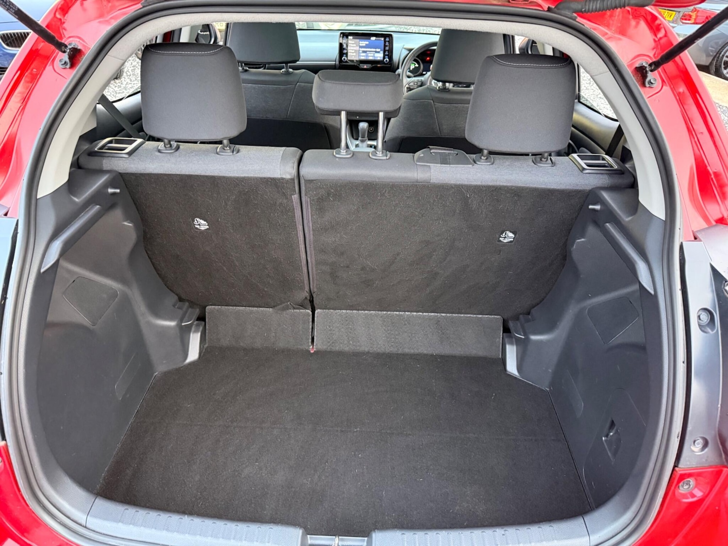 Used Toyota Yaris 2021 for sale - 77624818: Photo 49