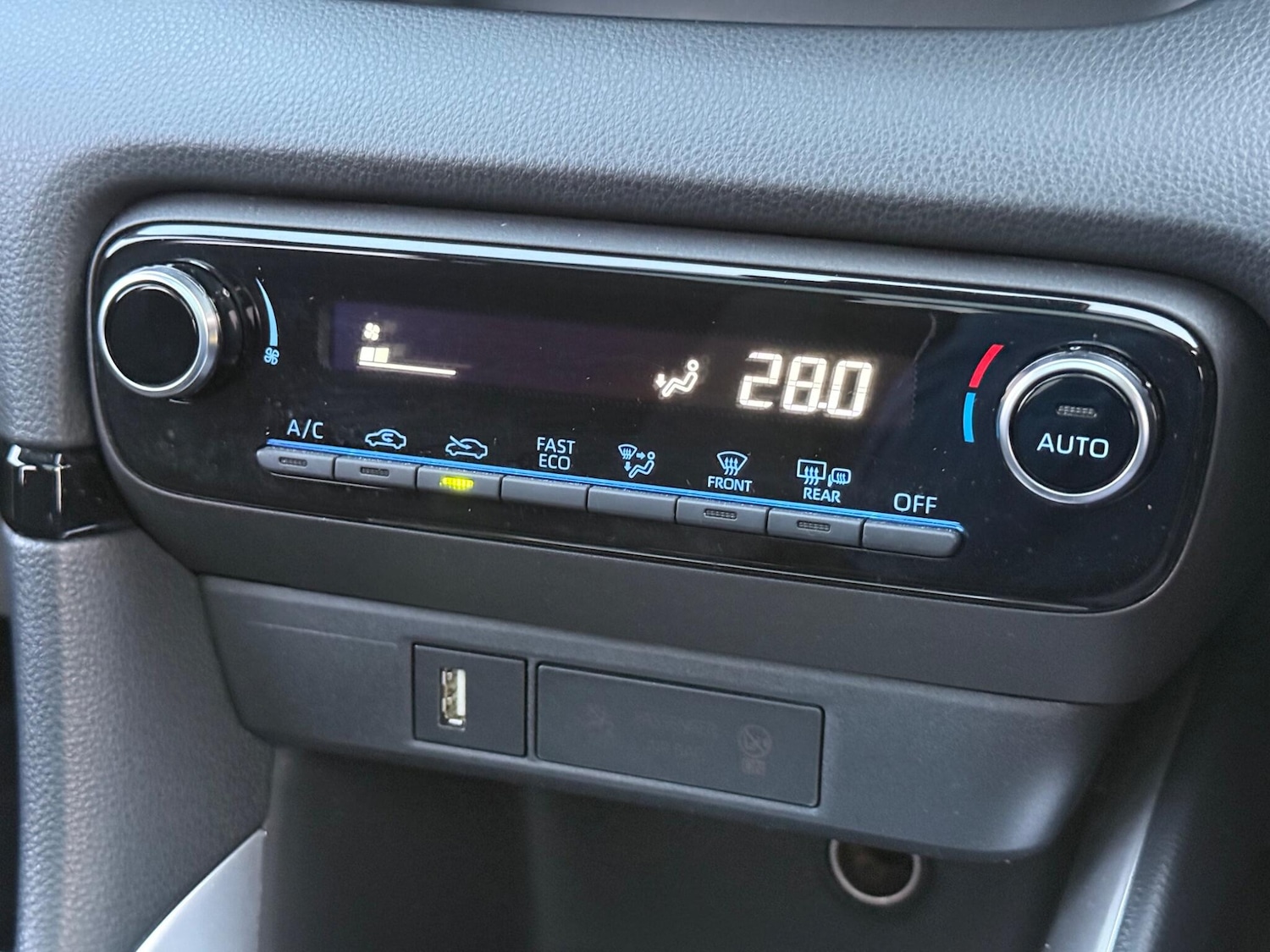 Used Toyota Yaris 2021 for sale - 77624818: Photo 61