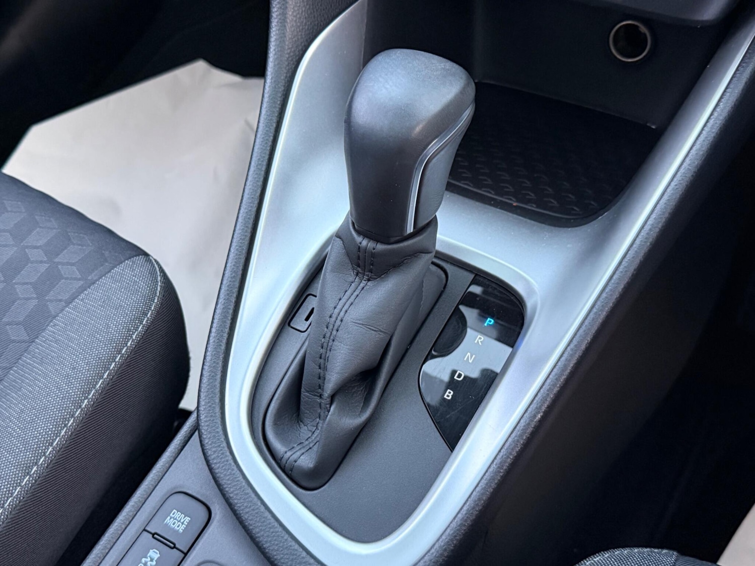 Used Toyota Yaris 2021 for sale - 77624818: Photo 63