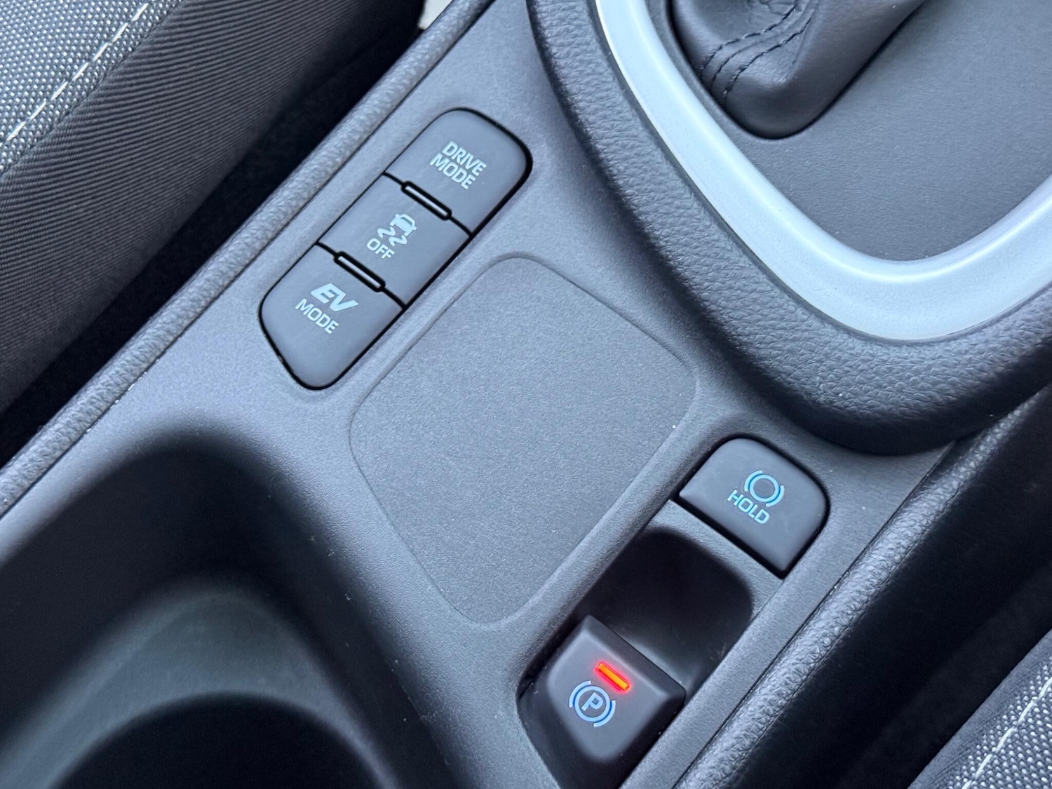 Used Toyota Yaris 2021 for sale - 77624818: Photo 64