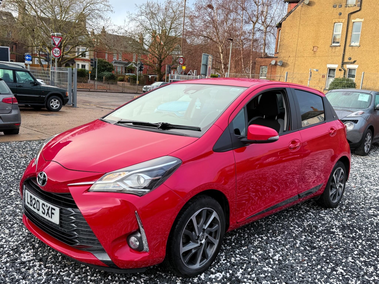 Used Toyota Yaris 2020 for sale - 77230540: Photo 11