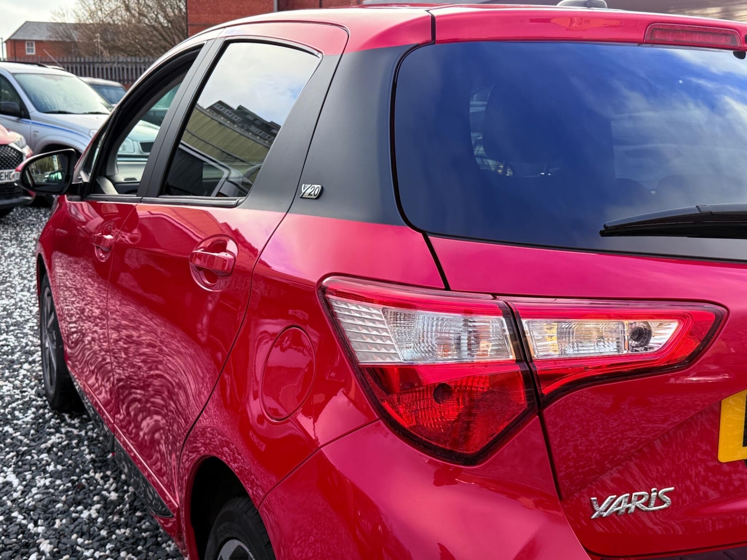 Used Toyota Yaris 2020 for sale - 77230540: Photo 23