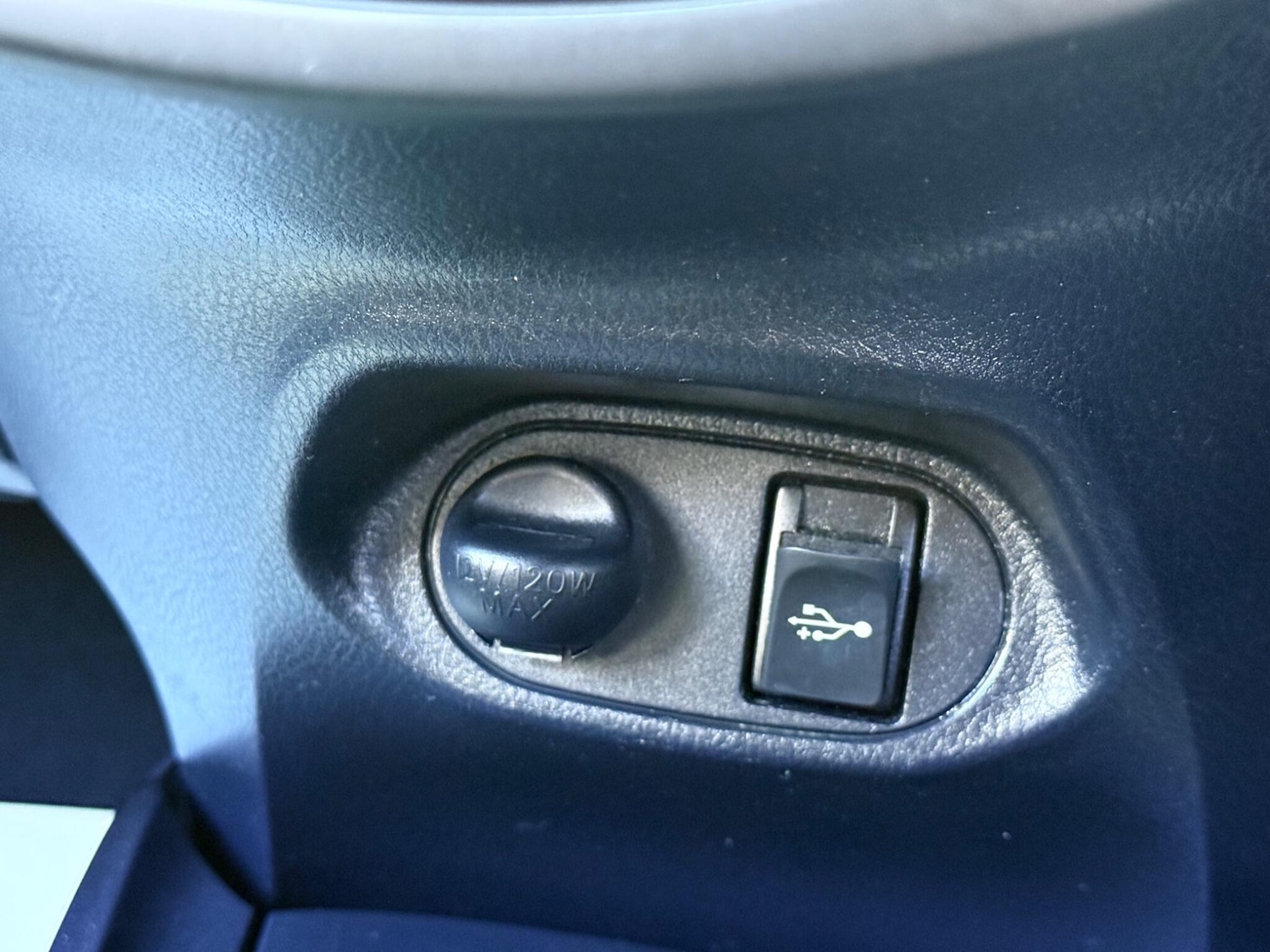 Used Toyota Yaris 2020 for sale - 77230540: Photo 54