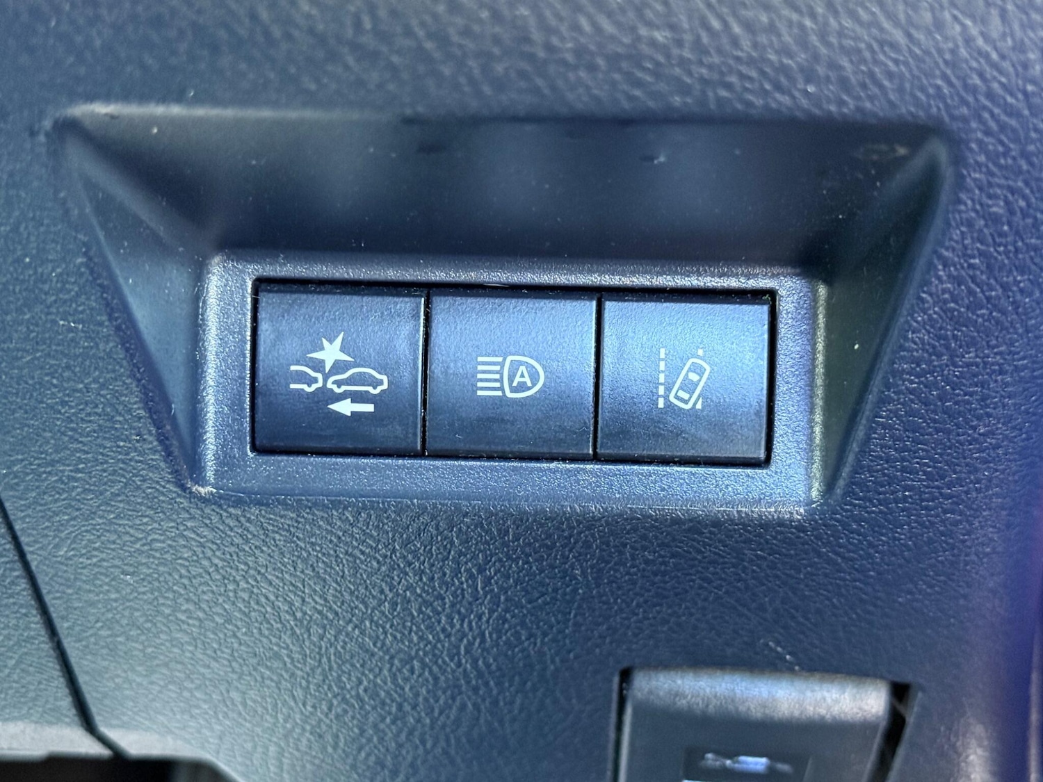 Used Toyota Yaris 2020 for sale - 77230540: Photo 59