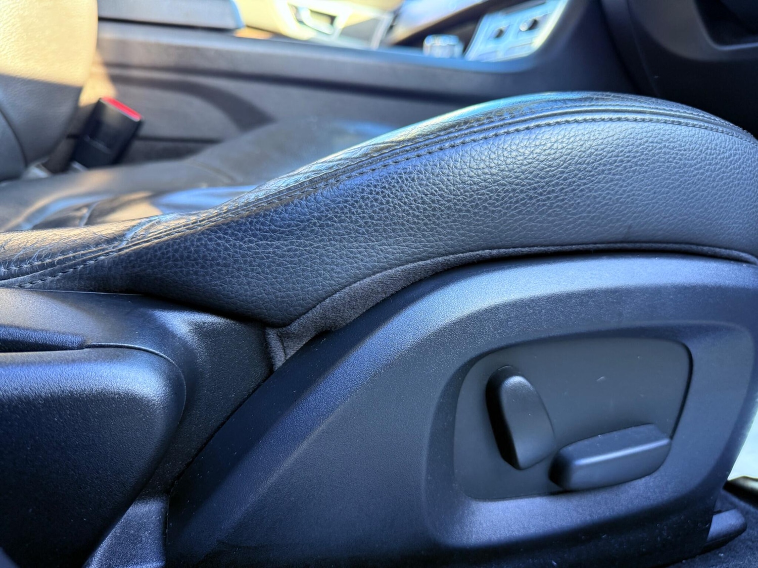 Used Jaguar XF 2014 for sale - 77230538: Photo 32