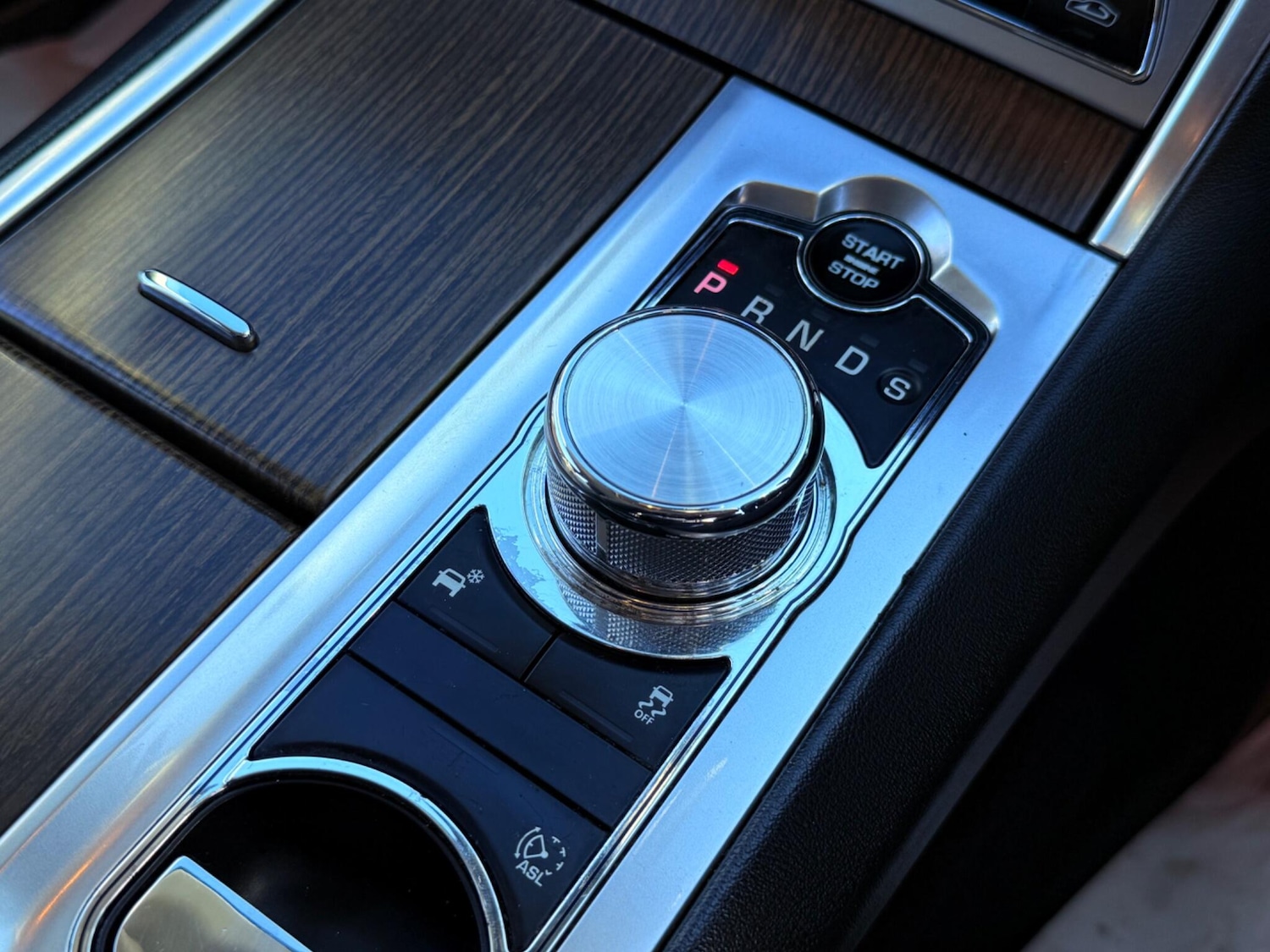 Used Jaguar XF 2014 for sale - 77230538: Photo 63