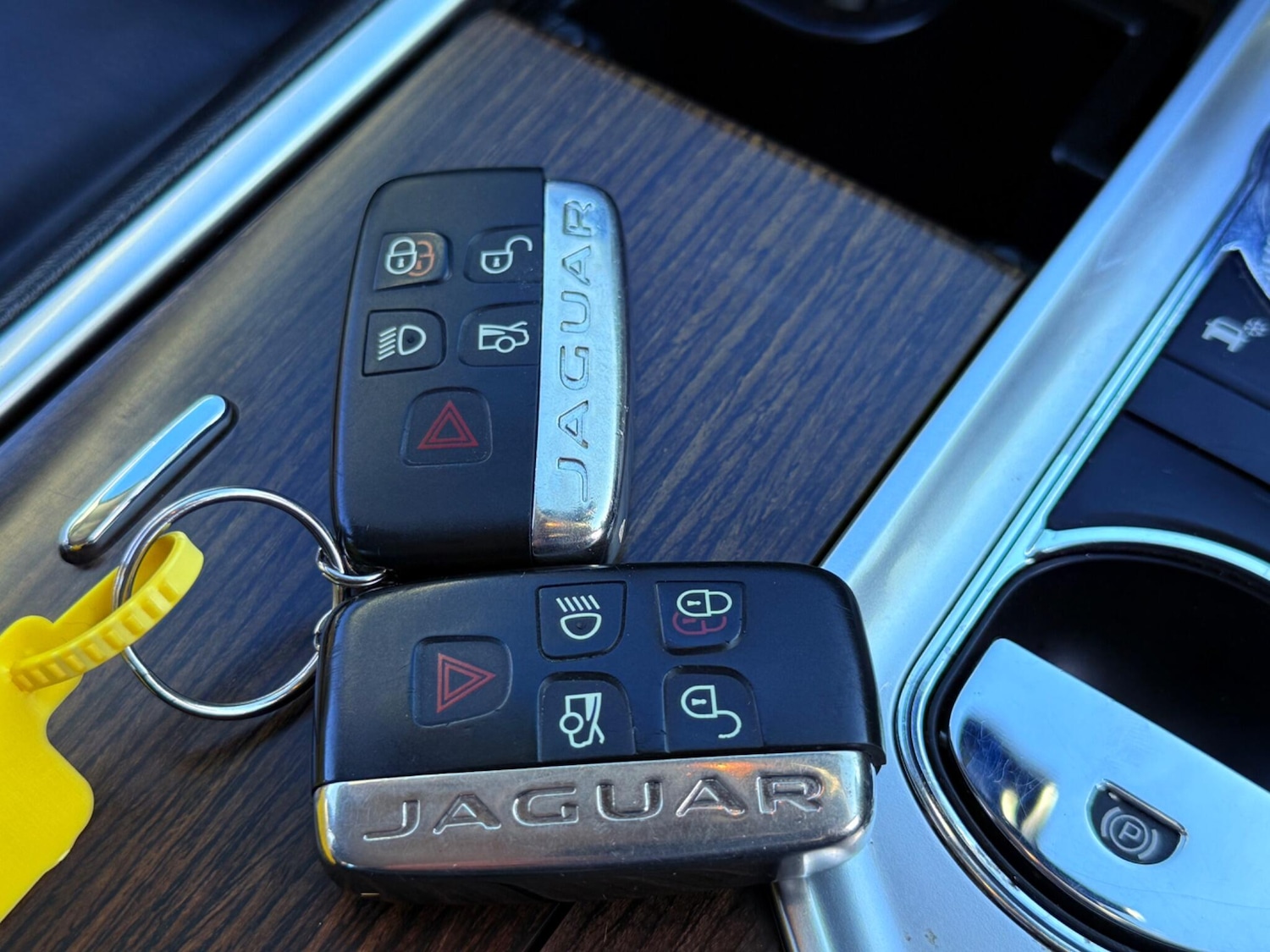 Used Jaguar XF 2014 for sale - 77230538: Photo 65