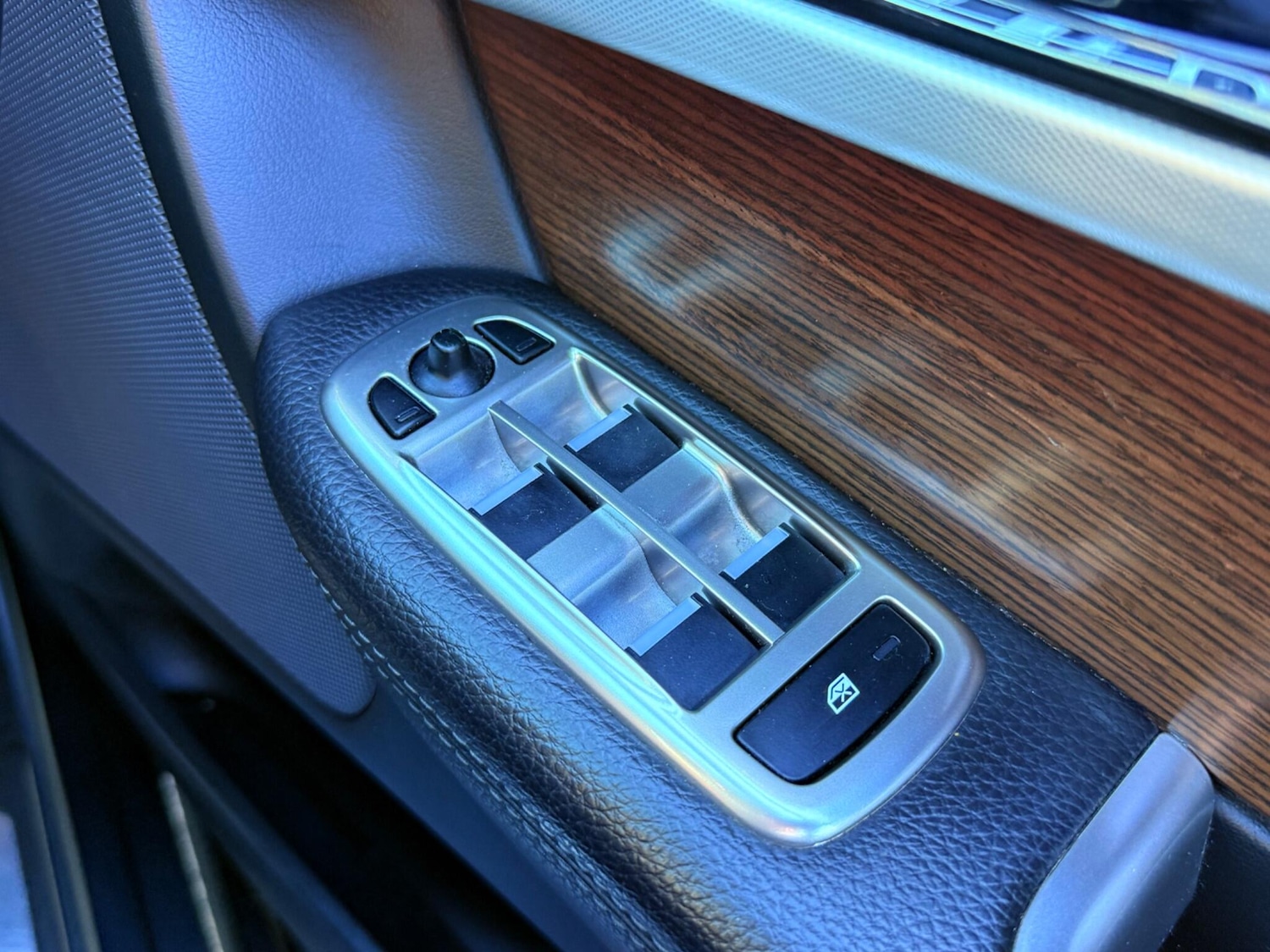 Used Jaguar XF 2014 for sale - 77230538: Photo 69