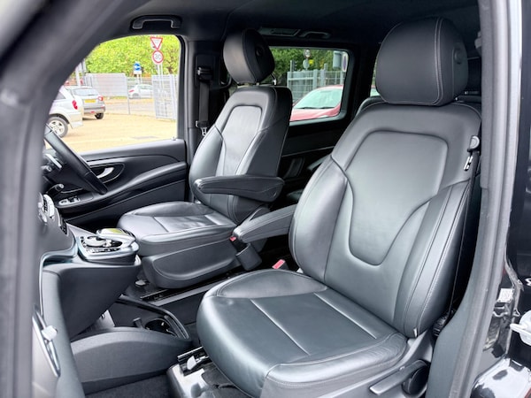 Used Mercedes-Benz V-Class 2018 for sale - 76167550: Photo 32