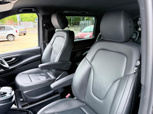 Used Mercedes-Benz V-Class 2018 for sale - 76167550: Photo 34