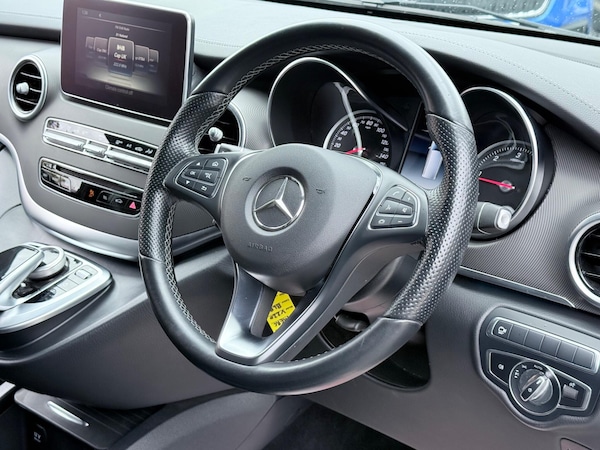 Used Mercedes-Benz V-Class 2018 for sale - 76167550: Photo 54