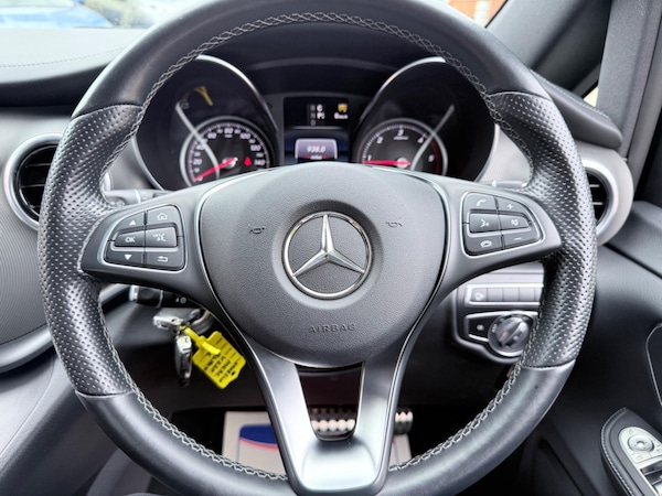 Used Mercedes-Benz V-Class 2018 for sale - 76167550: Photo 57