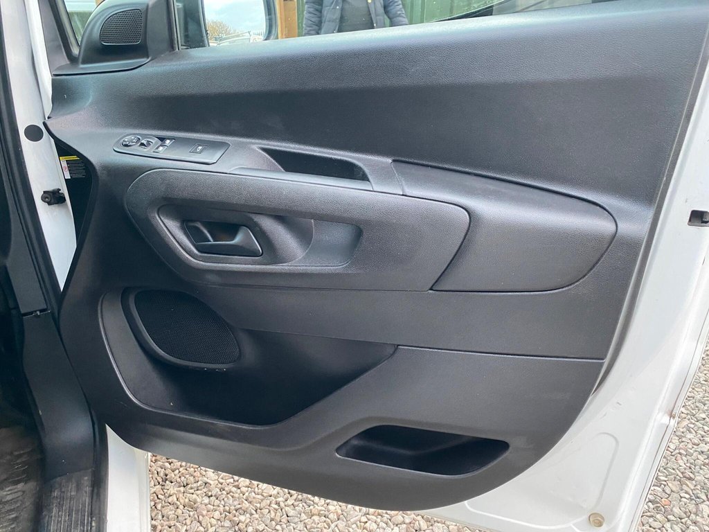 Used Peugeot Partner 2021 for sale - 77048857: Photo 36
