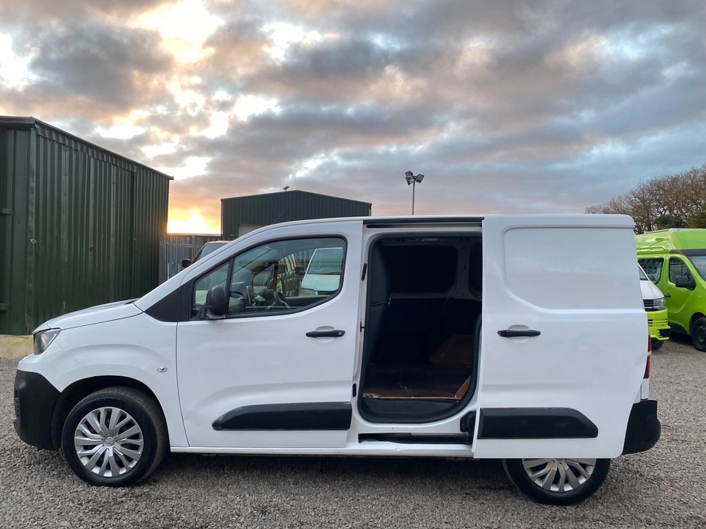 Used Peugeot Partner 2021 for sale - 77048857: Photo 41