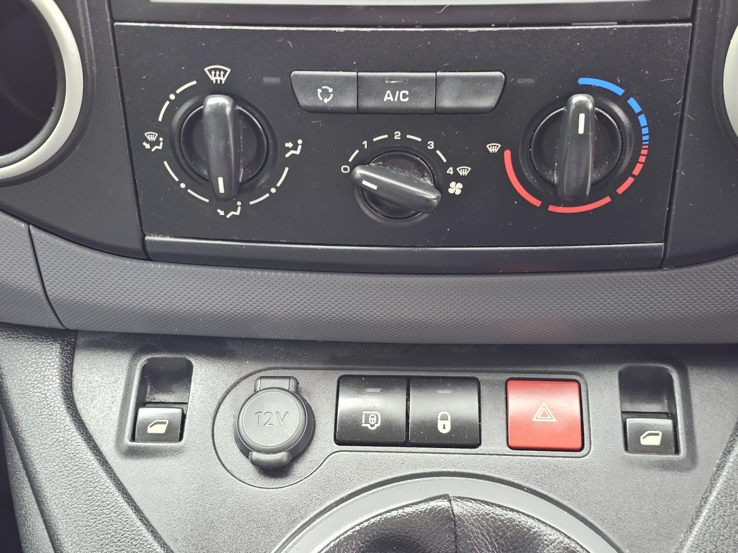 Vehicle 33