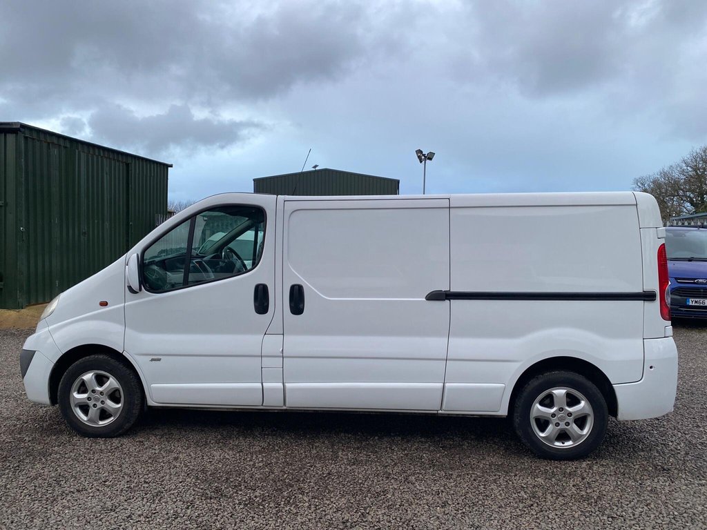 Used Vauxhall Vivaro 2012 for sale - 77397357: Photo 5