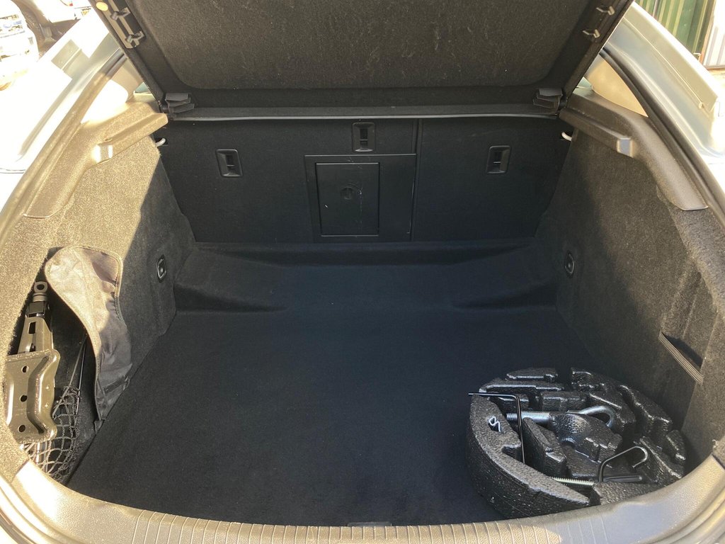 Used Vauxhall Insignia 2010 for sale - 76445811: Photo 11