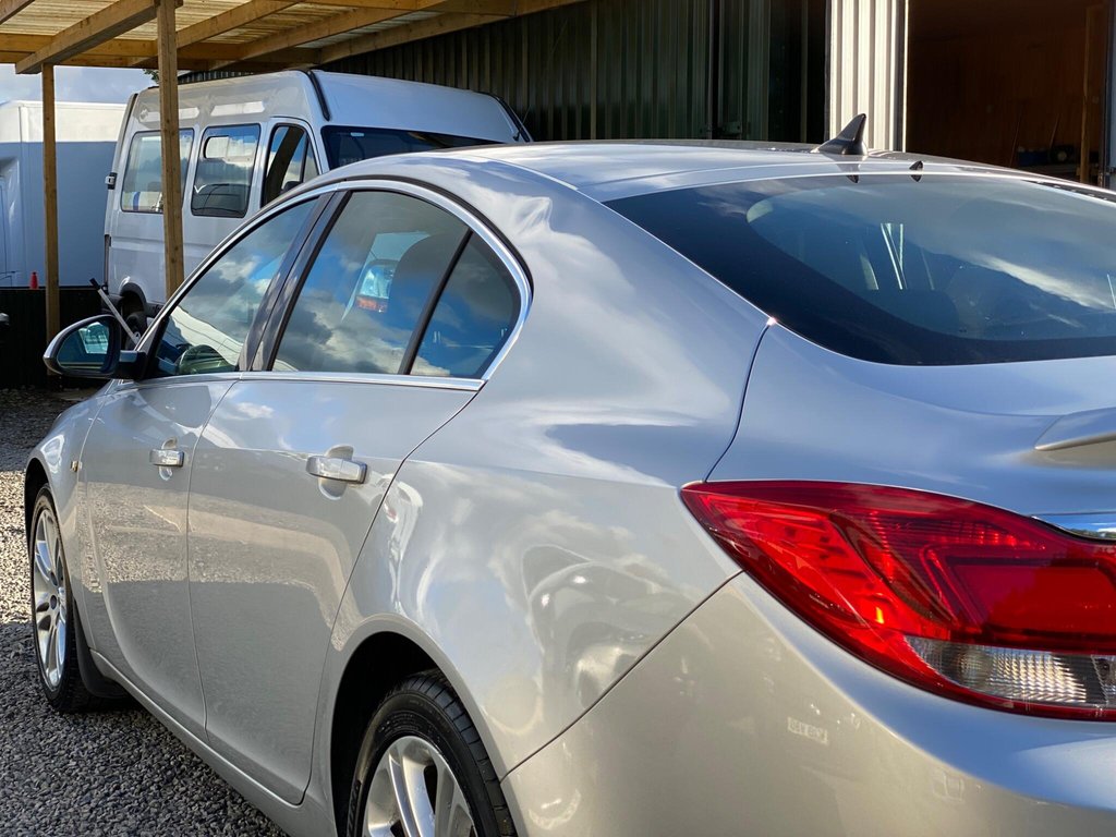 Used Vauxhall Insignia 2010 for sale - 76445811: Photo 26