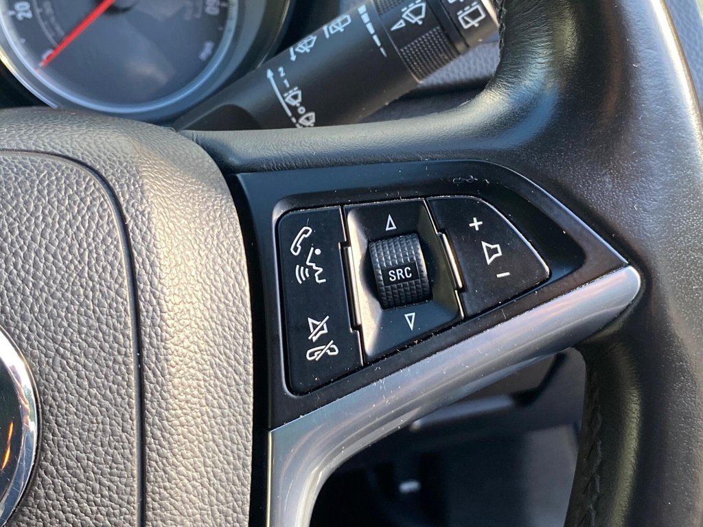 Used Vauxhall Insignia 2010 for sale - 76445811: Photo 38