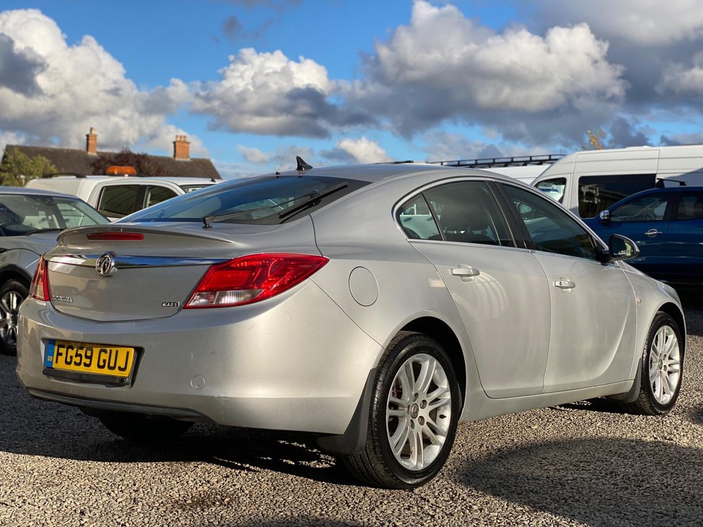Used Vauxhall Insignia 2010 for sale - 76445811: Photo 4