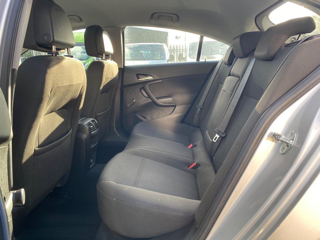 Used Vauxhall Insignia 2010 for sale - 76445811: Photo 50