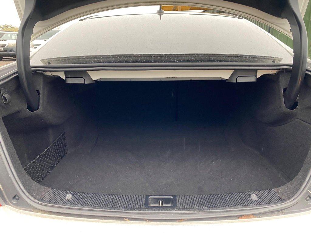 Used Mercedes-Benz C Class 2014 for sale - 77780624: Photo 14