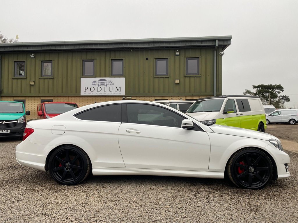 Used Mercedes-Benz C Class 2014 for sale - 77780624: Photo 23