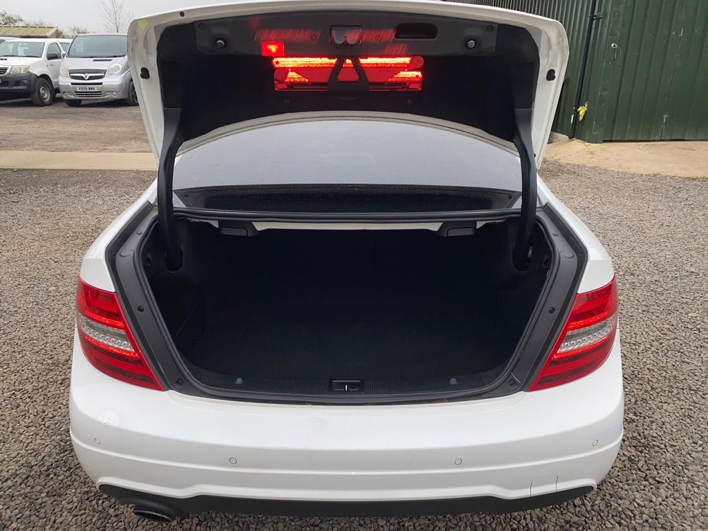 Used Mercedes-Benz C Class 2014 for sale - 77780624: Photo 49