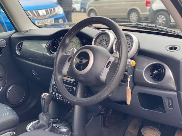 Used MINI Hatch 2006 for sale - 76297102: Photo 6