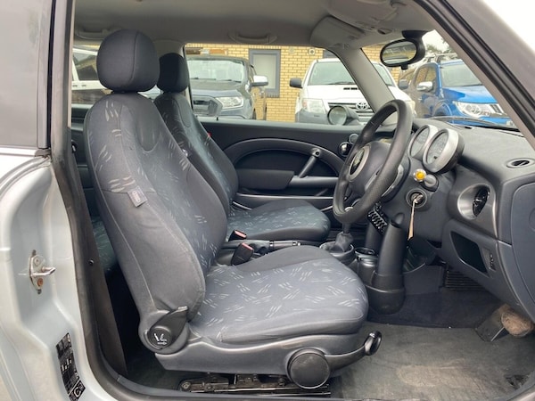 Used MINI Hatch 2006 for sale - 76297102: Photo 7