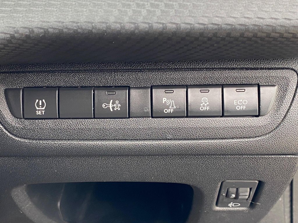 Used Peugeot 2008 2015 for sale - 77919922: Photo 41