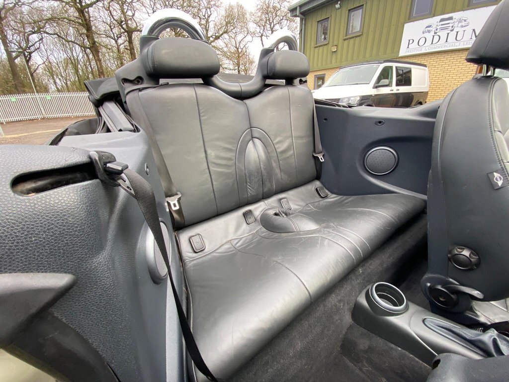 Used MINI Convertible 2007 for sale - 77232020: Photo 11