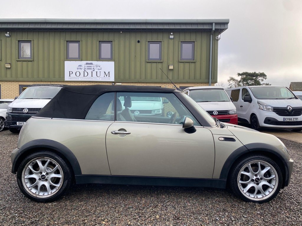 Used MINI Convertible 2007 for sale - 77232020: Photo 22