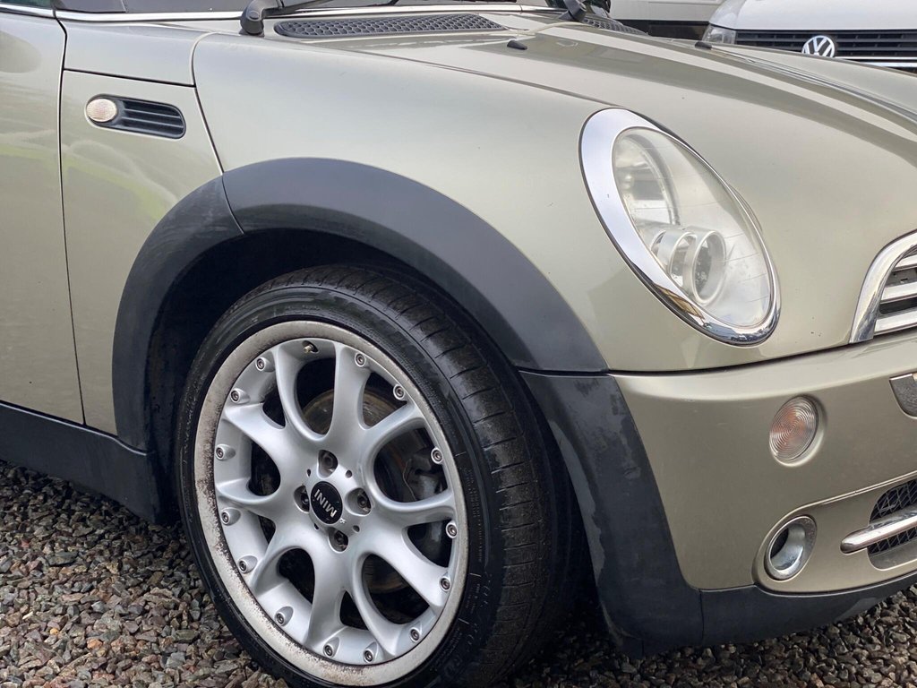 Used MINI Convertible 2007 for sale - 77232020: Photo 23