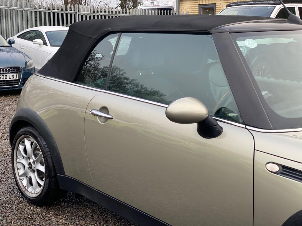 Used MINI Convertible 2007 for sale - 77232020: Photo 24