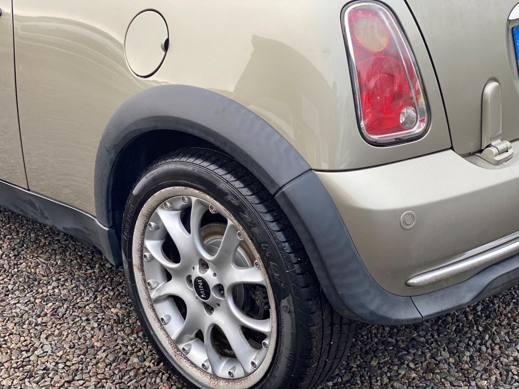 Used MINI Convertible 2007 for sale - 77232020: Photo 27