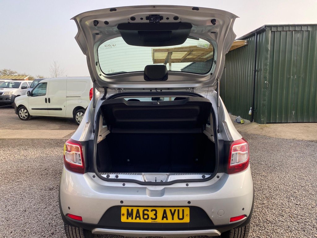 Used Dacia Sandero Stepway 2013 for sale - 77780782: Photo 10