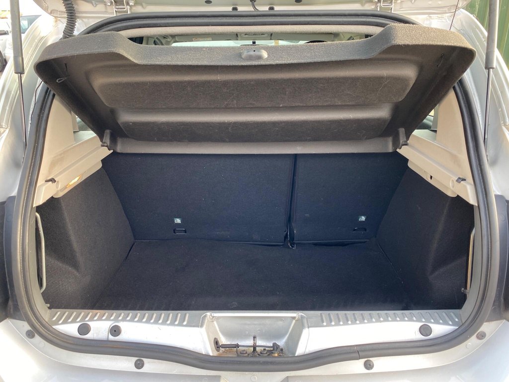 Used Dacia Sandero Stepway 2013 for sale - 77780782: Photo 11