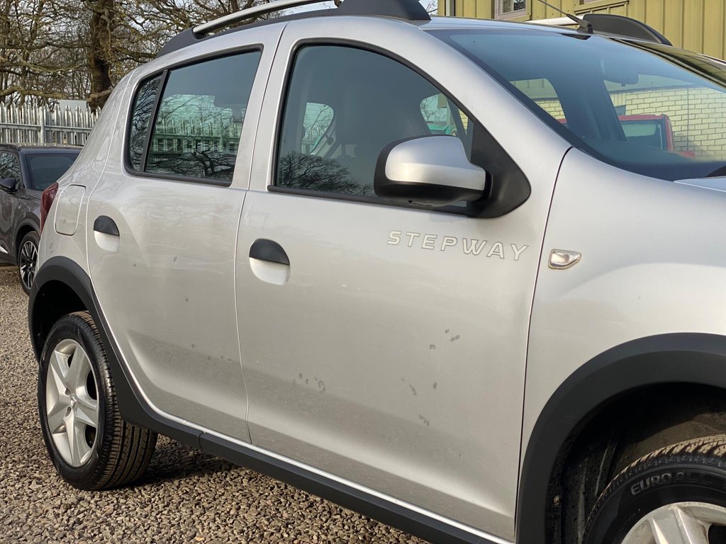 Used Dacia Sandero Stepway 2013 for sale - 77780782: Photo 23