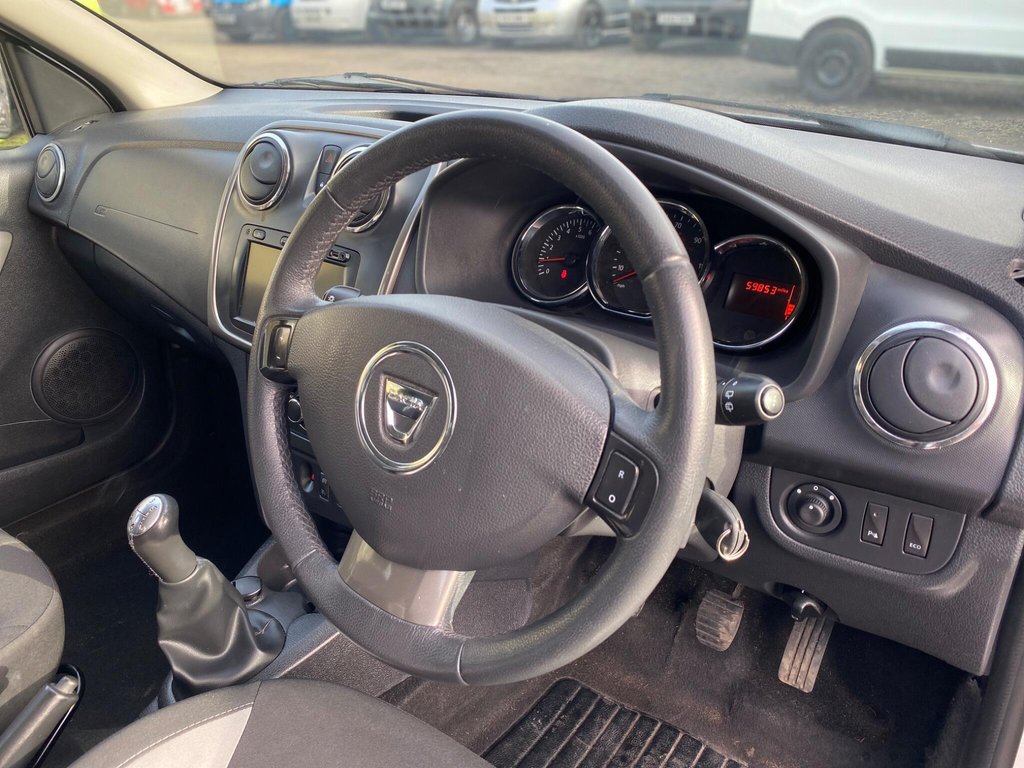 Used Dacia Sandero Stepway 2013 for sale - 77780782: Photo 30